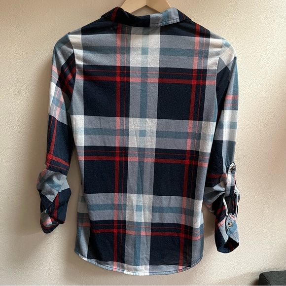 Button down shirt - Picture 5 of 6